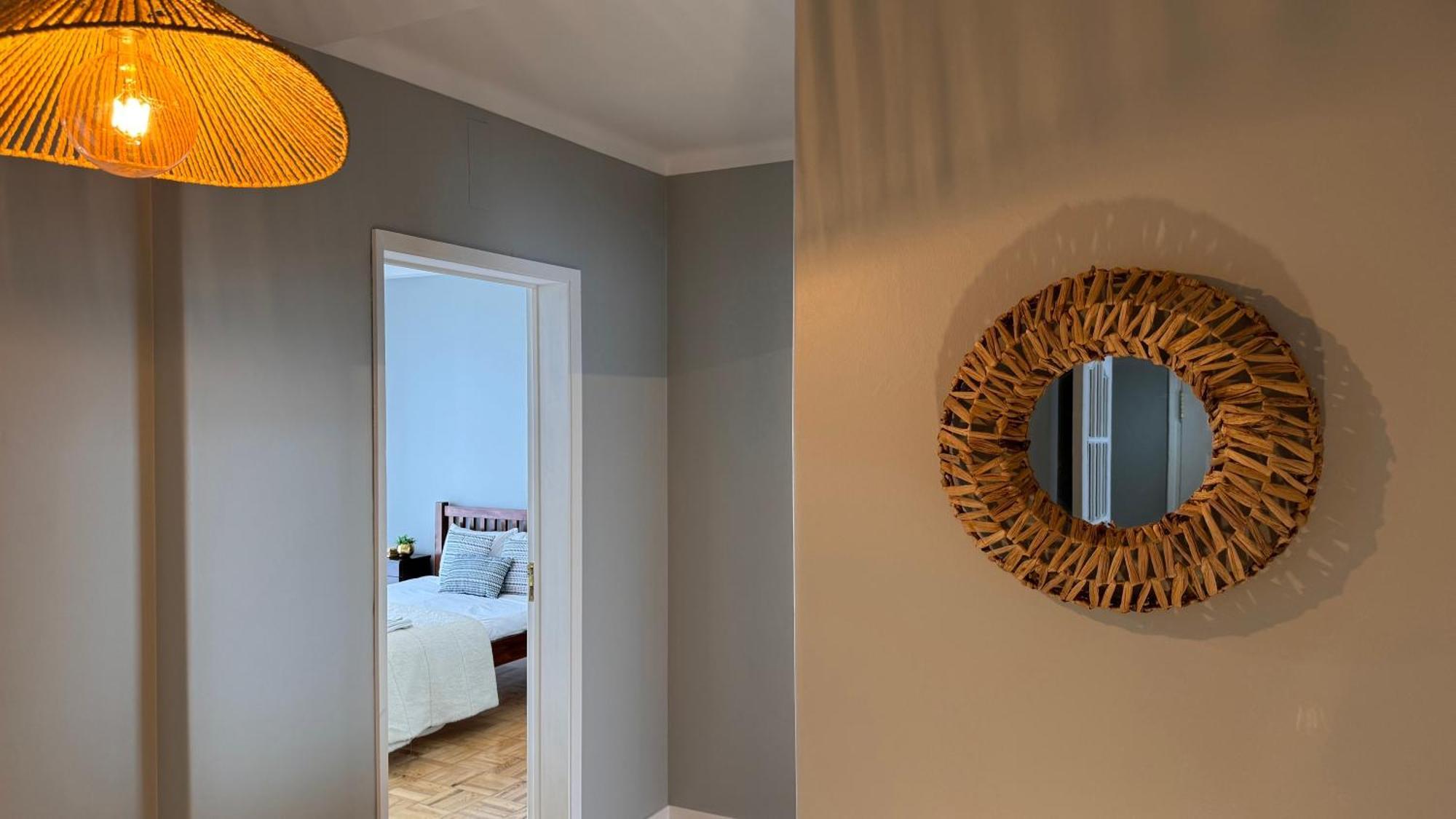 Sunny 4 Bedroom Apartment - With View Coimbra Exterior photo